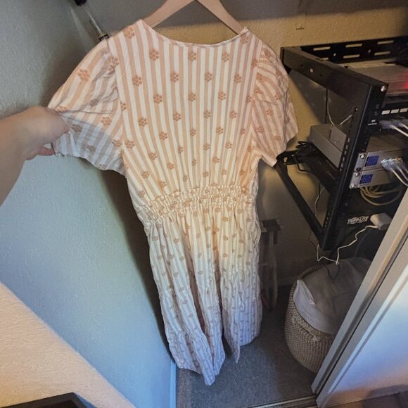 Anthropologie The Somerset Maxi Dress Textured Edition Smocked Tiered LightSand - Picture 6 of 7